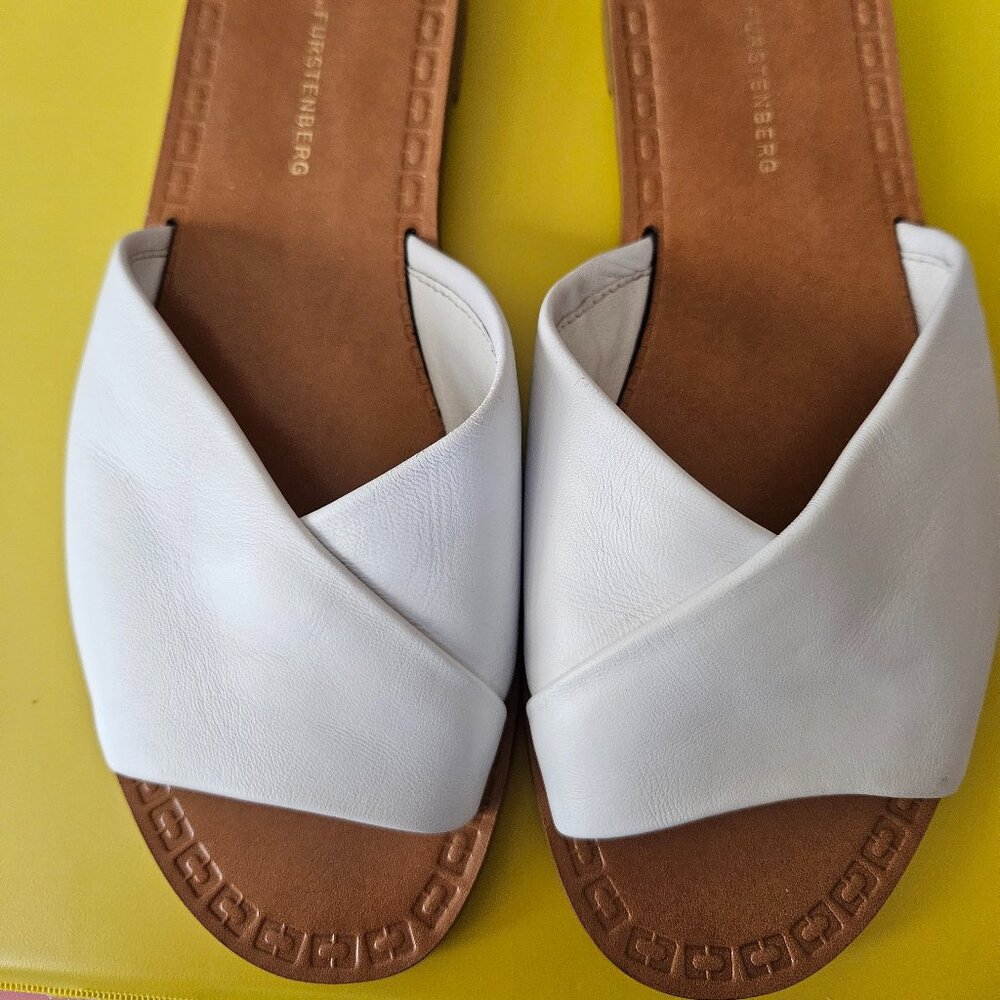 DVF Leather Casera Slides